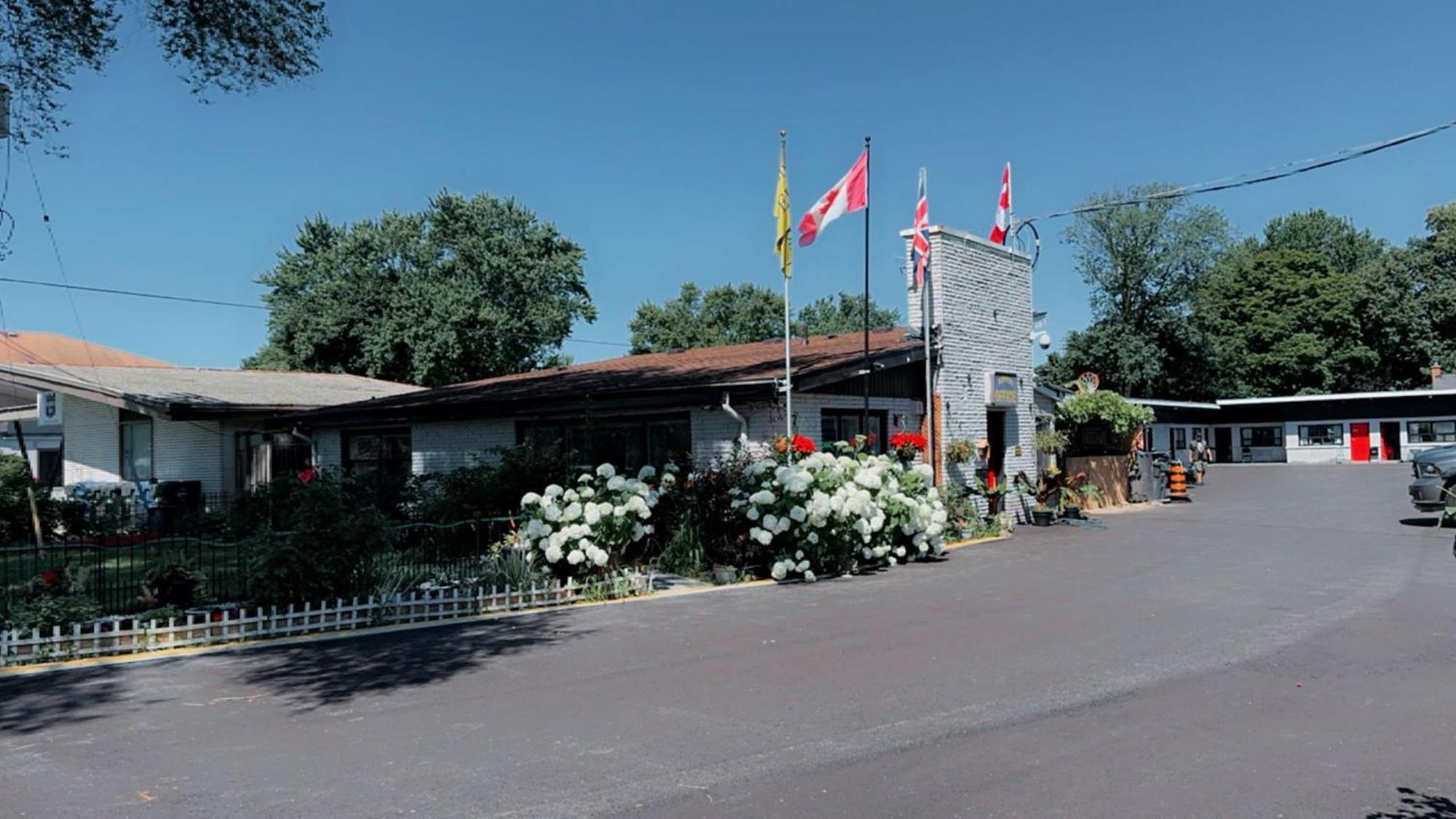 Crestwood Motel Burlington Exterior foto